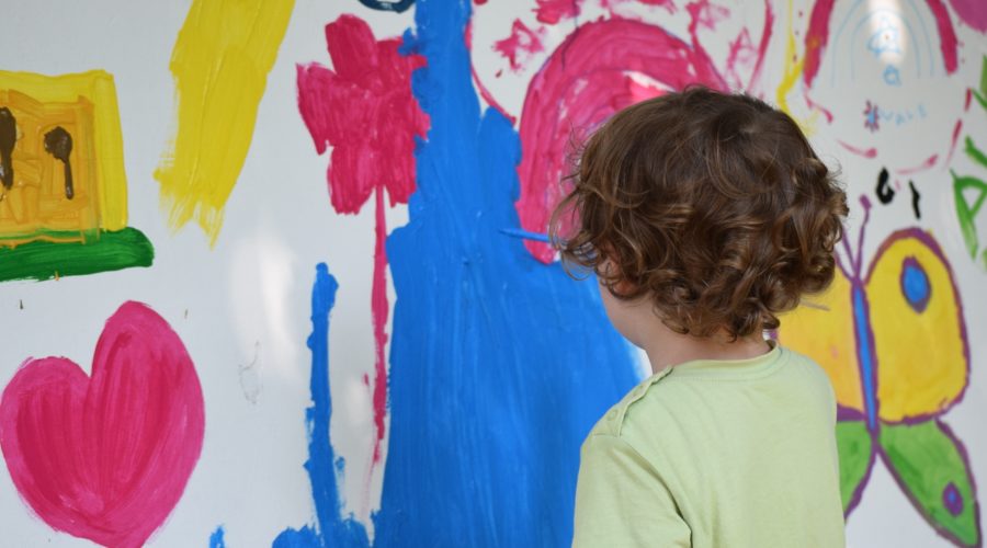 EL SACAPUNTAS, un estudio de arte infantil con talleres para toda la familia